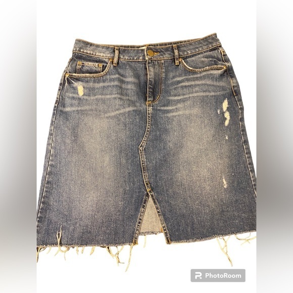 LOFT Dresses & Skirts - Loft distressed denim skirt size 8